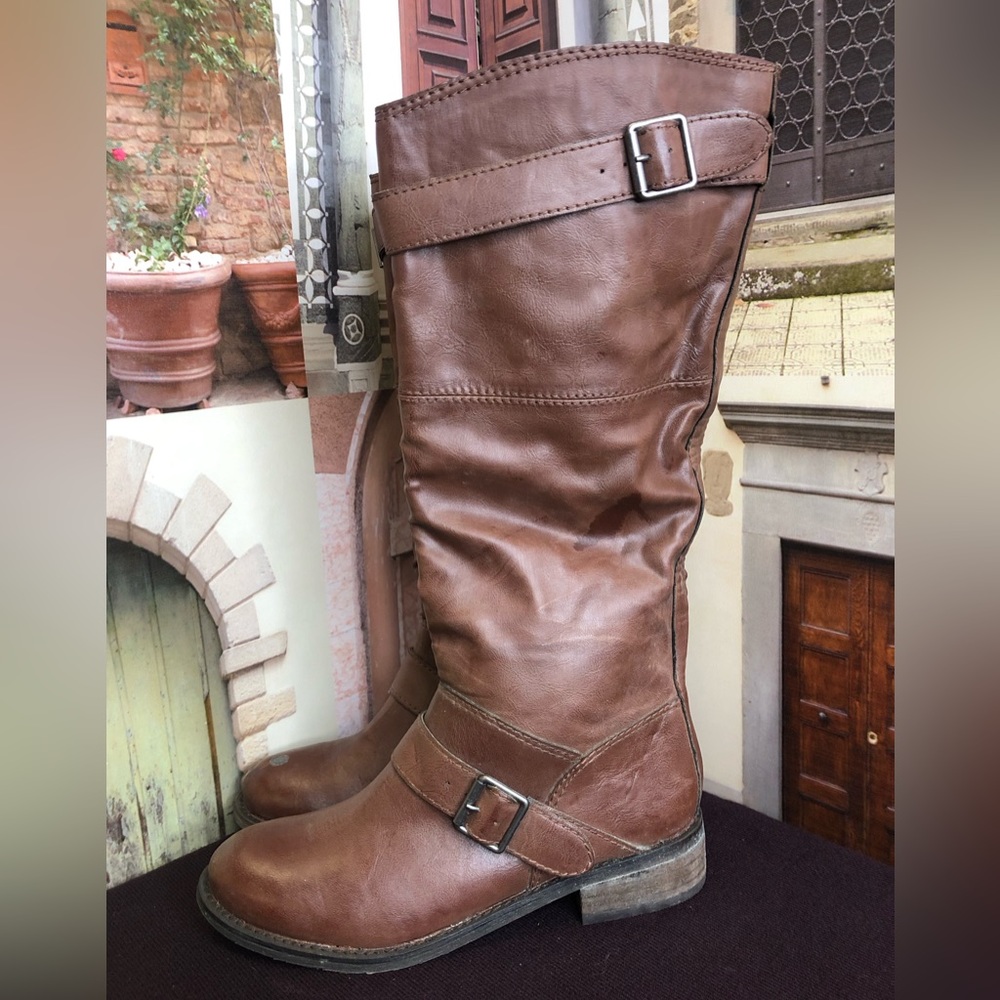 DV Mid High Leatherette Round Toe Buckled Calf-Riding Boots